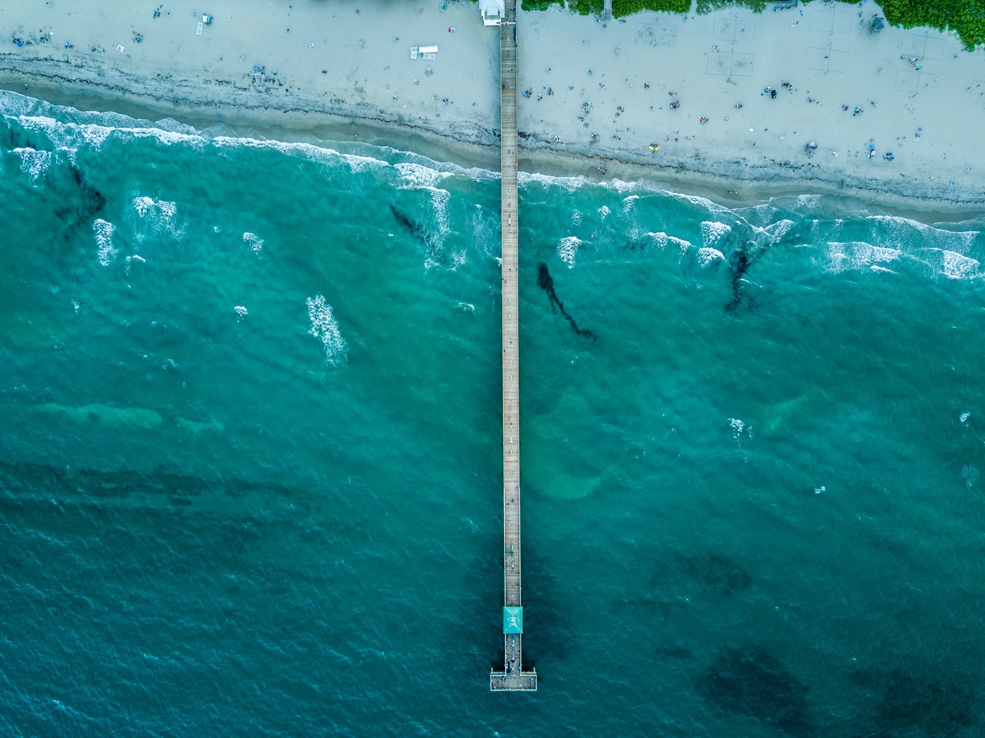 Deerfield Beach International Fishing Pier — Deerfield Beach, Broward County, Florida (aerial)